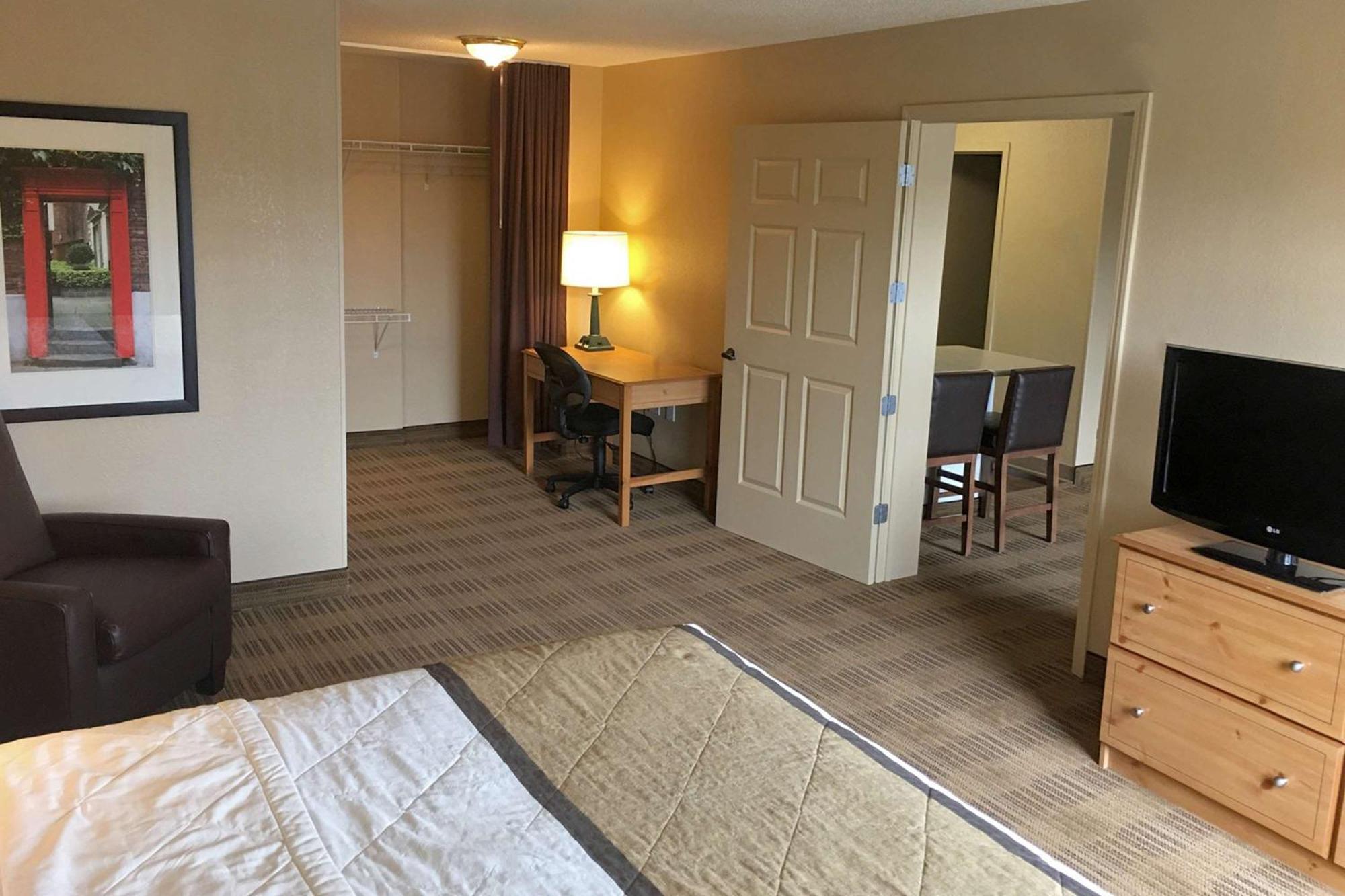Extended Stay America Suites - Atlanta - Marietta - Powers Ferry Rd Sandy Springs Exteriér fotografie