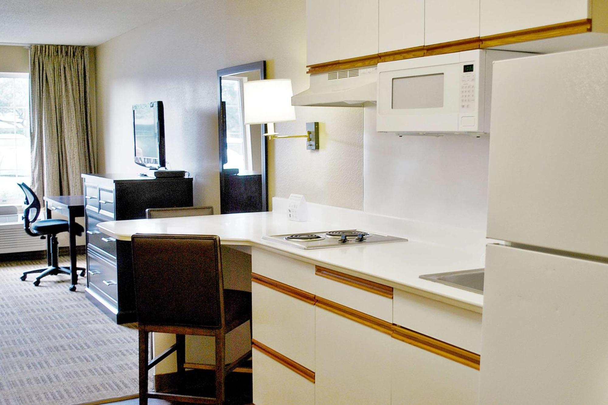 Extended Stay America Suites - Atlanta - Marietta - Powers Ferry Rd Sandy Springs Exteriér fotografie