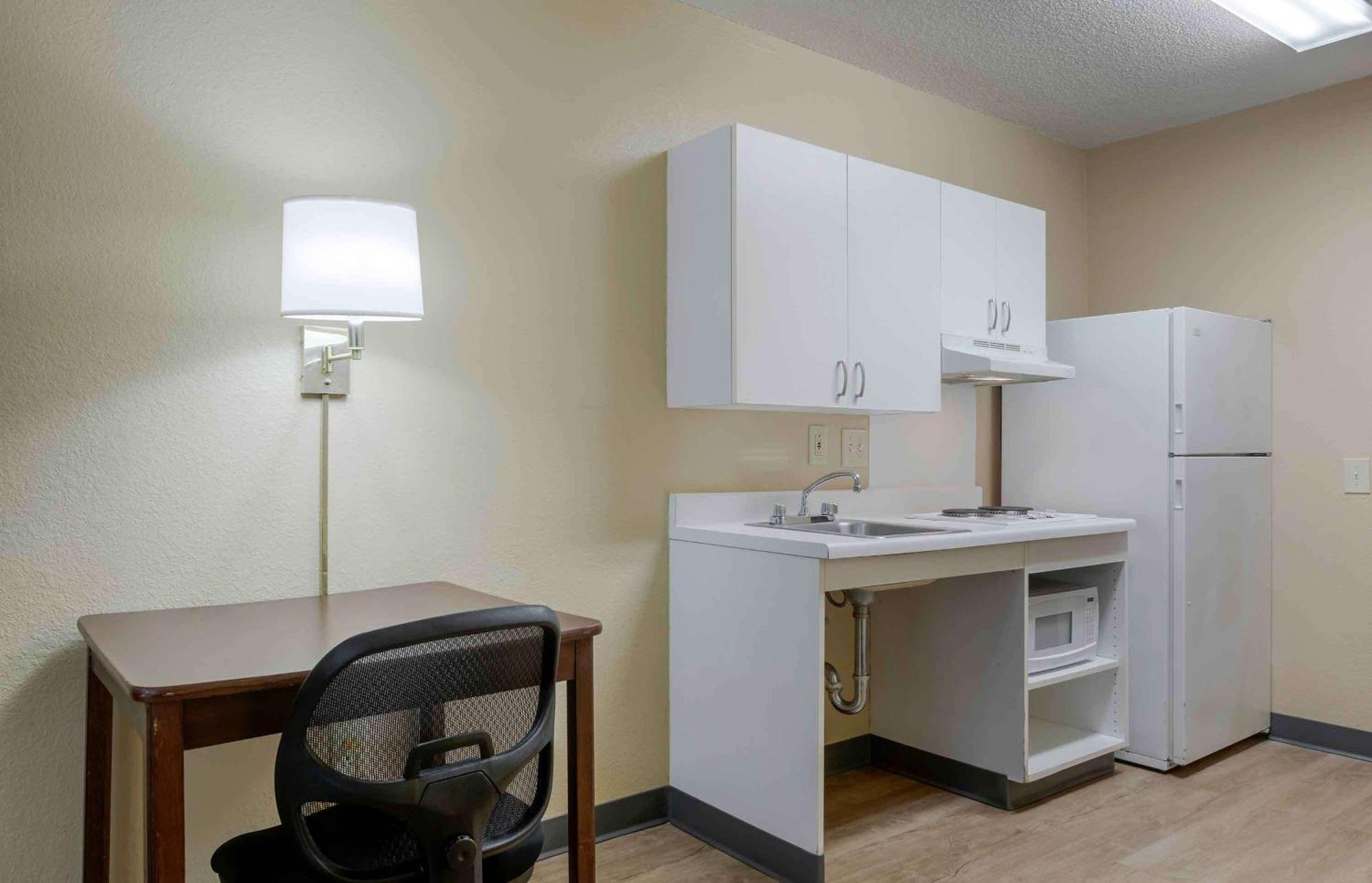 Extended Stay America Suites - Atlanta - Marietta - Powers Ferry Rd Sandy Springs Exteriér fotografie