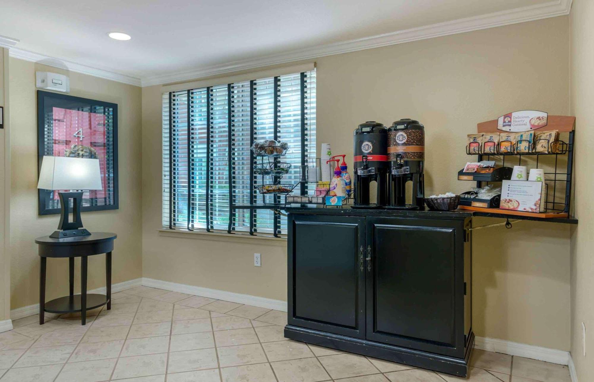 Extended Stay America Suites - Atlanta - Marietta - Powers Ferry Rd Sandy Springs Exteriér fotografie